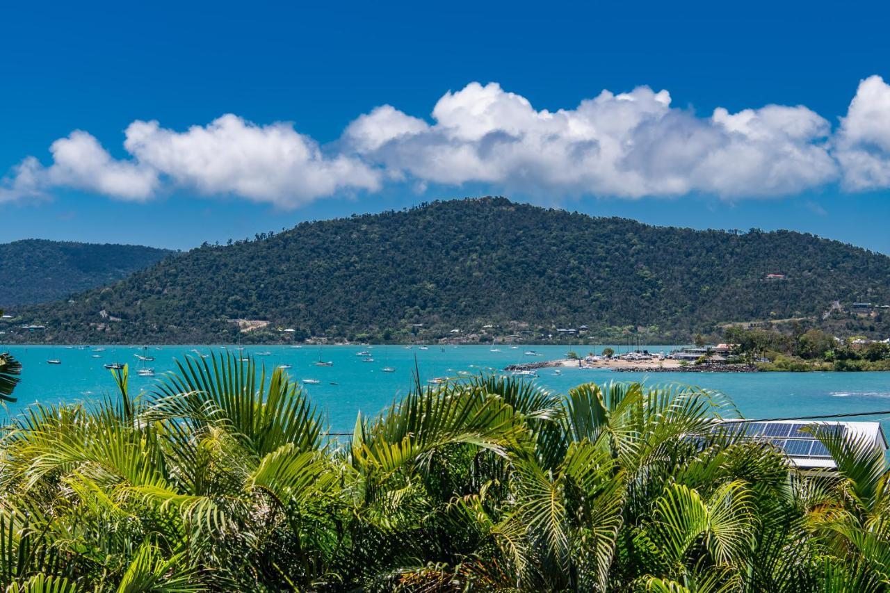 Airlie Getaway - Airlie Beach Villa Exterior photo