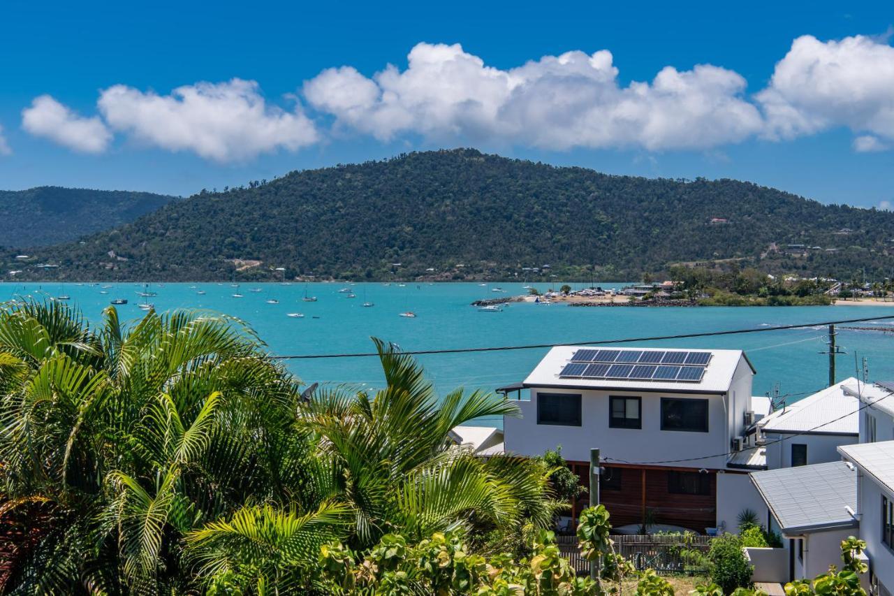 Airlie Getaway - Airlie Beach Villa Exterior photo