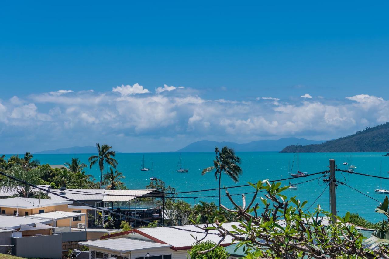 Airlie Getaway - Airlie Beach Villa Exterior photo